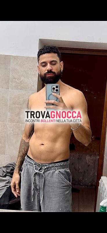 🇧🇷🔥giovane brasiliano ben equipaggiato🔥🇧🇷