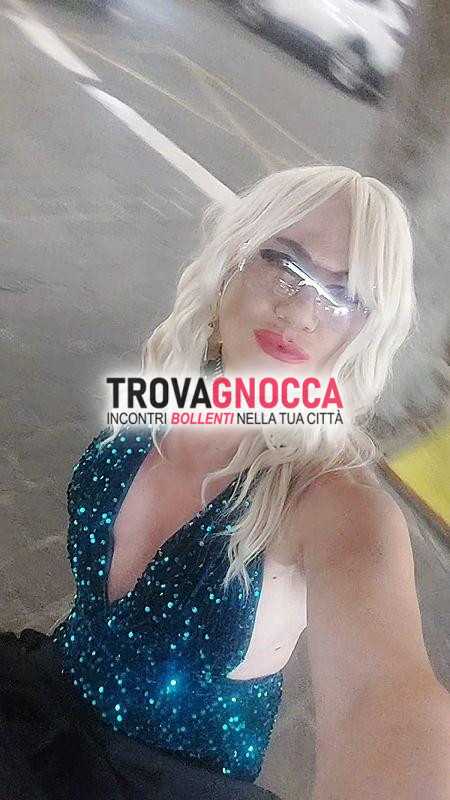 italiana esattamente nelle foto vera sorpresa perchÉ strano ma vero sono mie immagini amatoriali