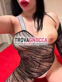 melissa raggiungo albergo e appartamenti bellissima giovane vogliosa pronta farti vivere momenti indimenticabili melissa raggiungo albergo e appartamenti bellissima giovane vogliosa pronta farti vivere momenti indimenticabili