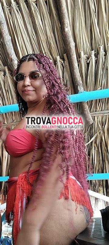 prima volta italia sofia È donna latina estremamente sensuale