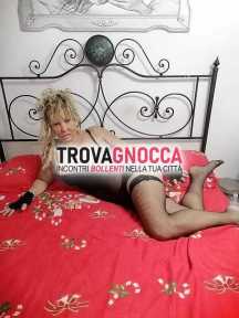 affascinante bionda ambiente fresco e intimo lontano sguardi curiosi. immagini autentiche. solo chi è serio grazie ☎️❤️❤️❤️❤️💦💦💦