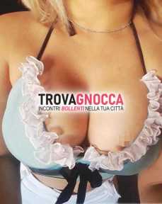meravigliosa e giovane donna affascinante appena giunta meravigliosa e giovane donna affascinante appena giunta
