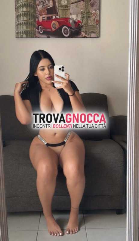 bella e bellissima ragazza