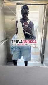 ragazzo nero dotato😍😍😱