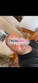 accompagnatore e massaggiatore donne disponibile cene e divertimenti notturni possibilità offerte speciali