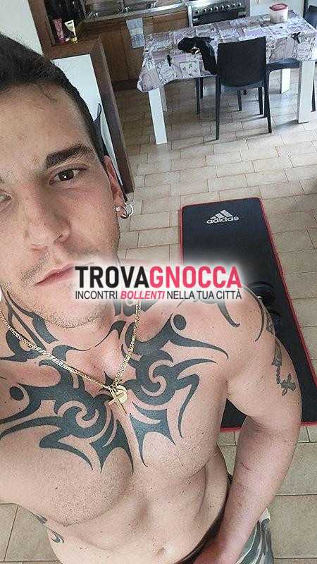 disponibile coppie e transsessuali che desiderano divertirsi raggiungo solo chi È pronto vivere un'esperienza unica
