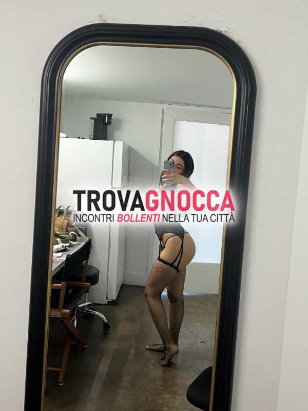 donna affascinante mente aperta