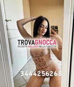 🌹🌹f.e.r.m.a.t.i.🌹🌹app.arrivata🦋🌹🌺avvolgente🌺 gentile e ricca desiderio❤