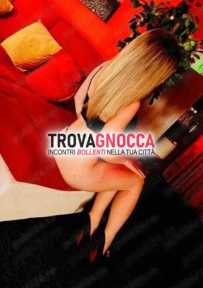 appena arrivata🎀👑dolce e bellissima💎👑affascinante e morbidissima 👑terribilmente sexy💄🐄🎀🔥sono qui tuo piacere unico💆🔥🥳posso anche fare videochiamata hot