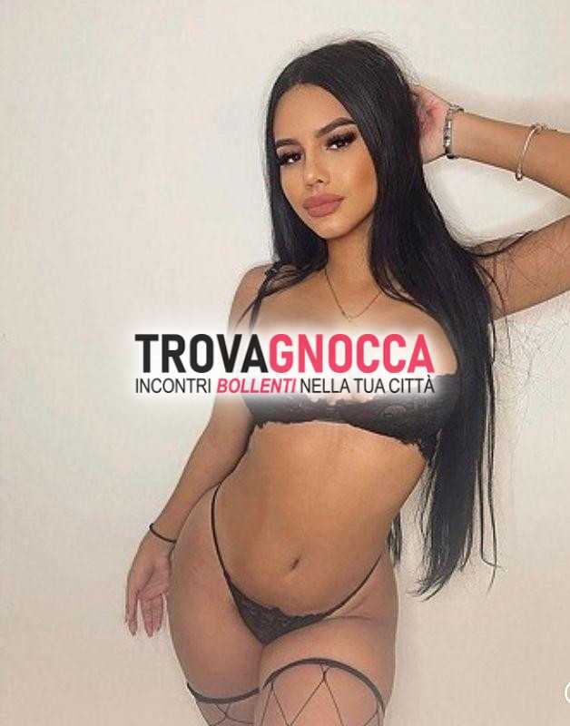 🇮🇹martina È appena arrivata riccione regina dei pompini naturali. dotata gola profonda È un'amante del'anale e '69 fino alla perdita senso. ti aspetta chiavata tutte sue sfaccettature