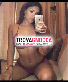 sono donna tuo vicino quella che incontri ogni giorno strada e che desideri conquistare passione 💦. sono tua vicina che saluti casualmente e 👙 che sogni abiti succinti.