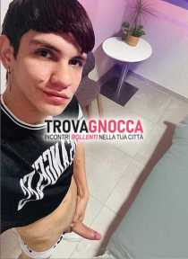 🇨🇴 ciao sono maxi 🇨🇴 ragazzo colombiano affascinante 19 anni bellezza irresistibile e un'eccitante dotazione 22 cm 🍆. sono dolce attivo e pronto farti divertire sempre serio e riservato nei momenti giusti.