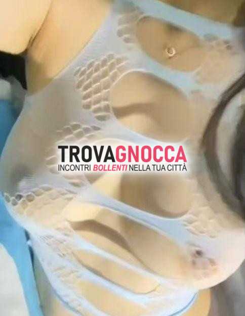 nuova arrivata giovane e bellissima orientale corpo perfetto sexy modella naturale impazzire dolce e incantevole.