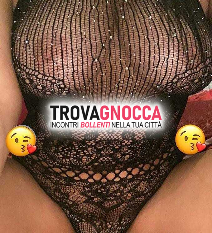 ivet deliziosa bruna curve sballare