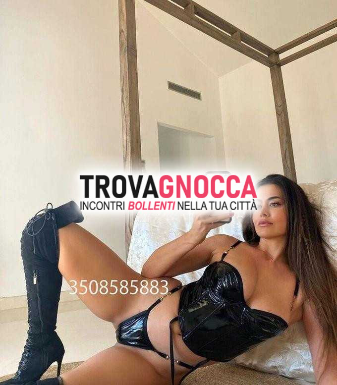 appena arrivata 💕 italiana 18 anni accetto anche coppie un'esperienza piacevole