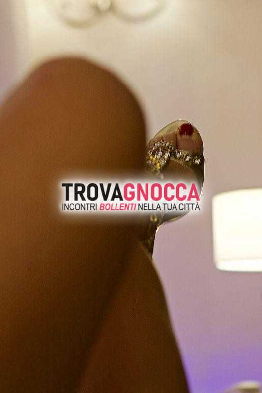 fine settimana 25 e 26 luglio - se desideri posso analizzare tuo sperma e fornirti giudizio italianissima veneta milf appassionata sesso e piaceri intimi.