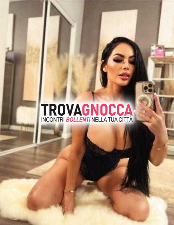 ivana bulgara appena giunta cittÀ È deliziosa sirenetta mora che non puoi resistere. 👄