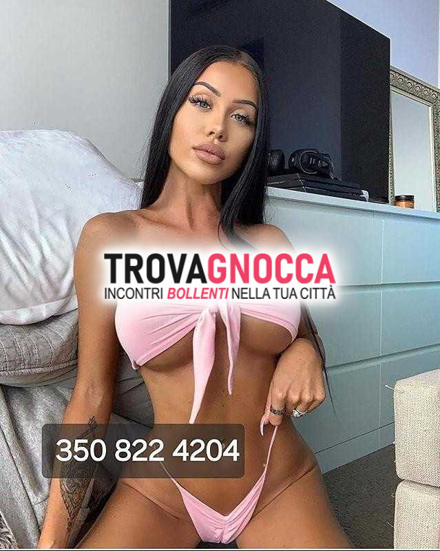 salerno💓 cinema apollo💗 incantevole ex hostess italo hawaiana 💋 fantastica. 69 preliminari fare accappare fiato ❤ complettissima tutta gustare