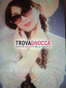 ragazza coreana ambiente intimo e discreto