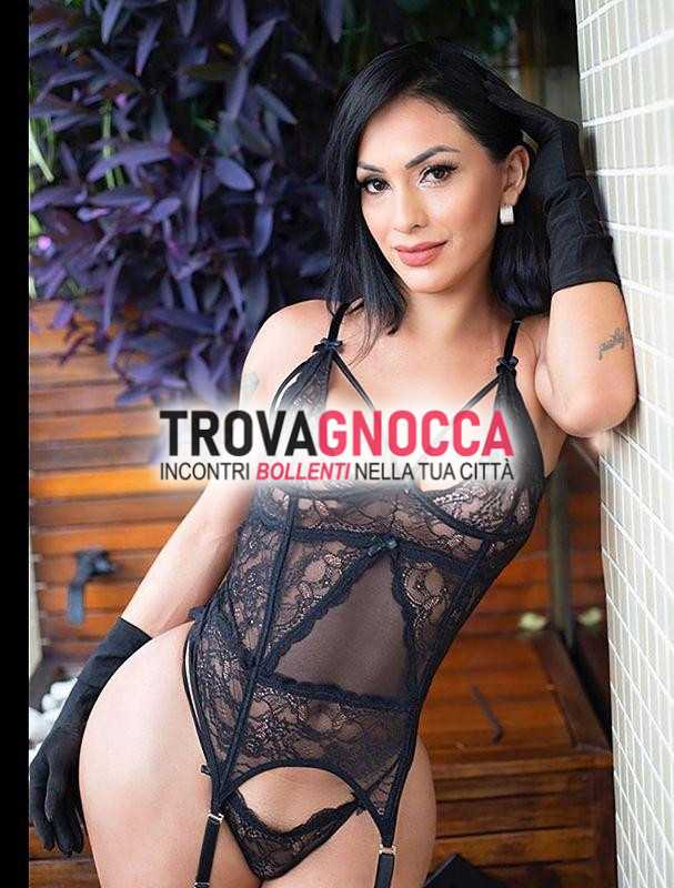 anita lasciati tentare è tutto un’altra storia💦🍌 un’intera notte piacere