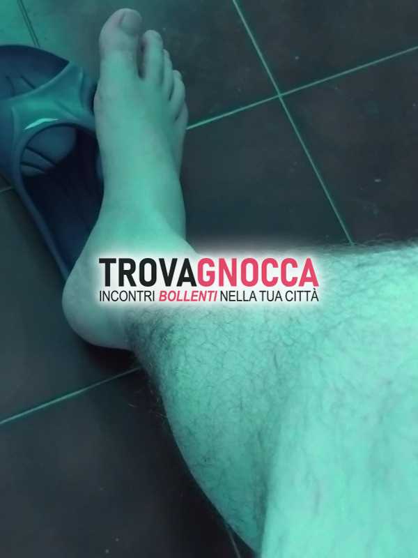 mi faccio leccare piedi fabrianochiedo rose