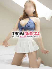 tamara seducente ragazza orientale è davvero super hot