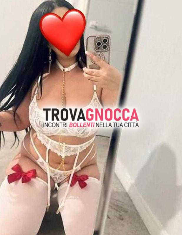 lorena cerca moneyslave convinti fare spesone e strisciare ai miei piedi potrai succhiarli bene poi