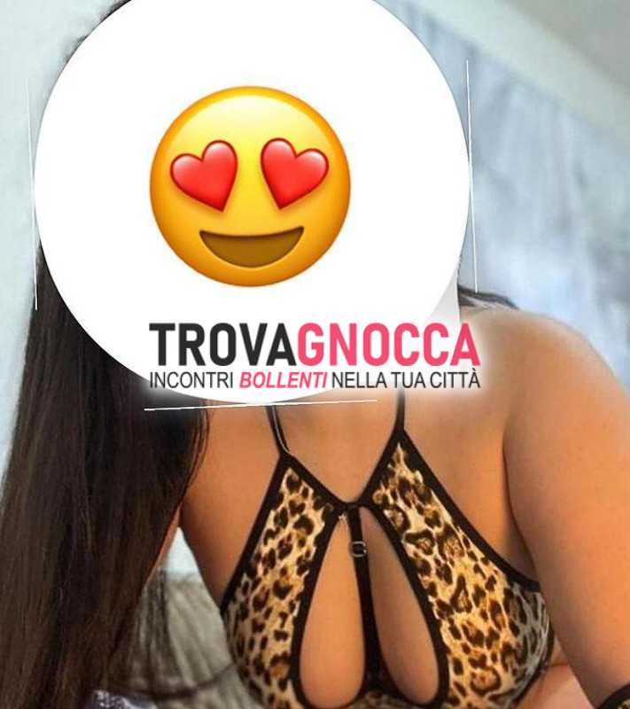 lorena cerca moneyslave convinti fare spesone e strisciare ai miei piedi potrai succhiarli bene poi