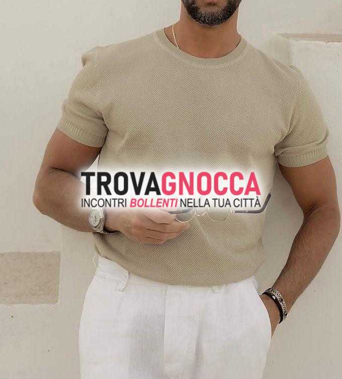 toro alto 185 fisico sportivo e dotazione imponente affidabile pulito e discreto.