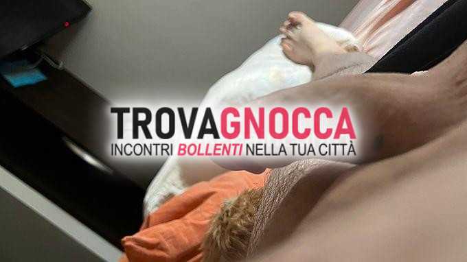 sono giovane rispettoso e discreto. adoro scoprire nuove forme divertimento e far vivere momenti piacevoli. voglio che sia un'esperienza gratificante entrambi.