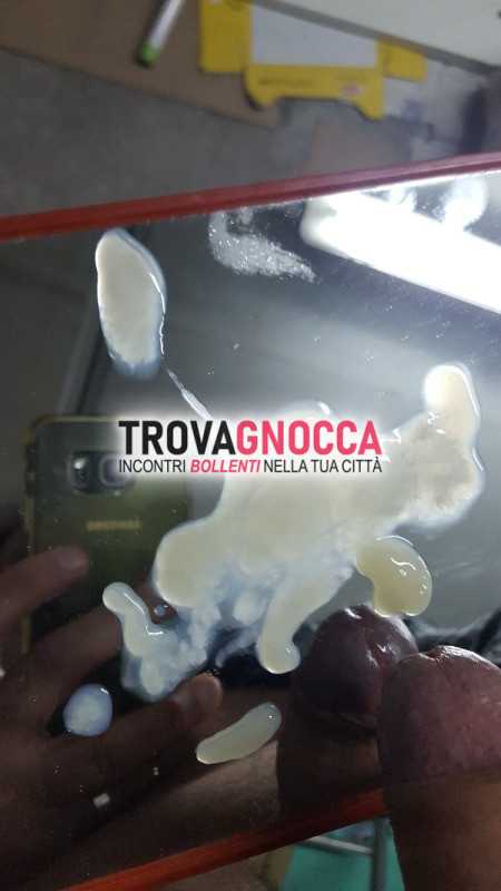 annuncio sempre valido incontro solo ed esclusivamente passivo che seghi succhi e se cosa si mette bene si faccia anche inculare. no ad abitudinari sporchi drogati alcolizzati sudici e feccia varia solo chi tanto tanto abbia voglia.