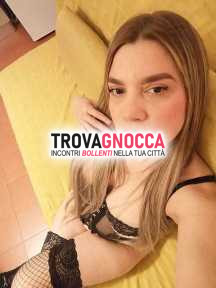 per realizzare ogni tuo desiderio 😍 e sogno. 💓.   ho desiderio avvertire tuo corpo ardente contro mio ora. 💞 coccolarti teneri baci. posizione 69 😋