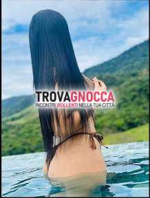 🌷ariano irpino 🪷 
patatina sensuale e accaldata 🤗 fantastica e appetitosa 😃