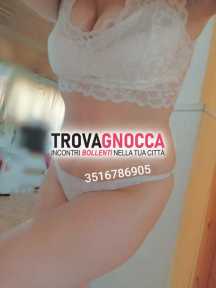 sono anna. milf. offro bocchino fantastico e tanto altro. visita piacevole