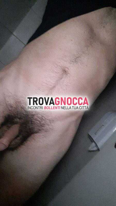 uomo cerca incontri