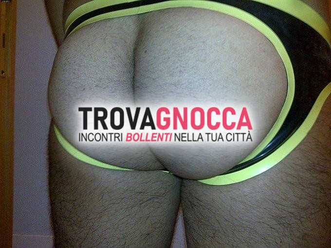 cerco uomo attivo momenti sesso. guarda mie foto.