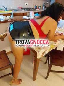 padrona e travesta. l'amante ideale. sono completamente disponibile giocare e soddisfare ogni tuo desiderio. da padrona e travesta. l'amante ideale. sono completamente disponibile giocare e soddisfare ogni tuo desiderio. da