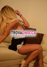app disponibile 👅‼️👅______👅‼️ cristina 👅❣️_____ragazza giovane ________👅‼️👅ungheresse ____25 anni_____