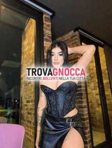 neww neww sole 26 anni ❤️‍🔥appena arrivata cittÀ foto 💯 x 💯 reali 🎀giovane ragazza affascinante e succulenta🎀 🔥caldissima e completa