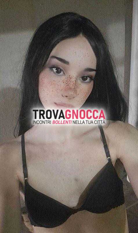 🥰🥰eccomi tornata bambolina transessuale 😜😜 palermitana appena arrivata 💦💦