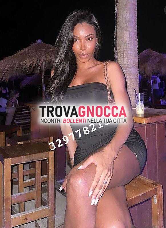 🇩🇪🇫🇷🇮🇹🇪🇸🏝️ savona prima volta ti aspetta fantastica alana mora bronzata bellissima 🤳 💯le foto sono reali e sua bellezza È innegabile un'affascinante cavalona pronta coccolarti 🐴🇧🇷