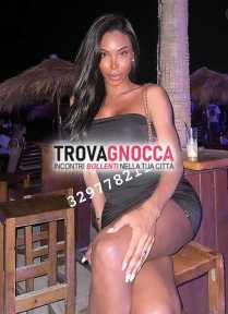 🇩🇪🇫🇷🇮🇹🇪🇸🏝️ savona prima volta ti aspetta fantastica alana mora bronzata bellissima 🤳 💯le foto sono reali e sua bellezza È innegabile un'affascinante cavalona pronta coccolarti 🐴🇧🇷