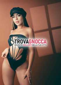 appena arrivata🔝hot hot➡️straordinaria e molto simpatica 🍓non hai nulla temere nessuna fregatura❎✔. foto rea. appena arrivata🔝hot hot➡️straordinaria e molto simpatica 🍓non hai nulla temere nessuna fregatura❎✔. foto rea.