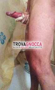 in ferie giovane ragazzo perugia nella zona taranto raggiungo momenti puro divertimento