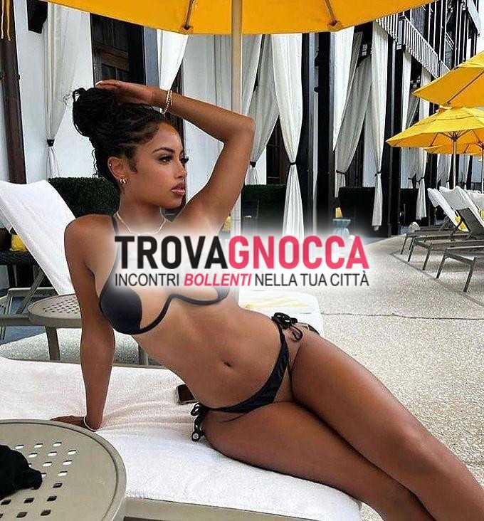 splendida giovane donna grande fascino 💋