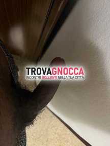 sono giovane amante pulizia e cerco esclusivamente donne disponibili anche massaggi.