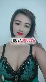novità 🔥🔥 due vere puttane geisha 😍 porca giapponese è appena arrivata insieme alla sua amica pronte offrirti un'esperienza tutto al naturale incluso bacio lingua 🫦 novità 🔥🔥 due vere puttane geisha 😍 porca giapponese è appena arrivata insieme alla sua amica pronte offrirti un'esperienza tutto al naturale incluso bacio lingua 🫦