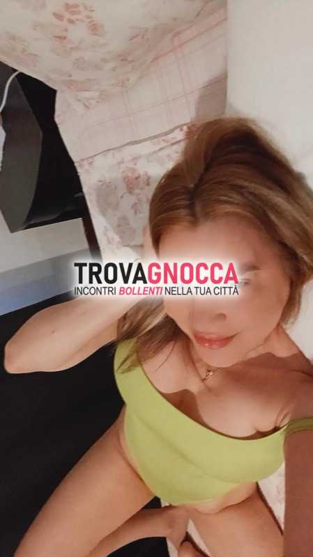 gabriela bionda hot