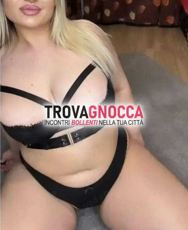 ❤ orientale. 🌟. più ambita dai giovani ___ nostro mistero ben celato sotto gonna 🌟