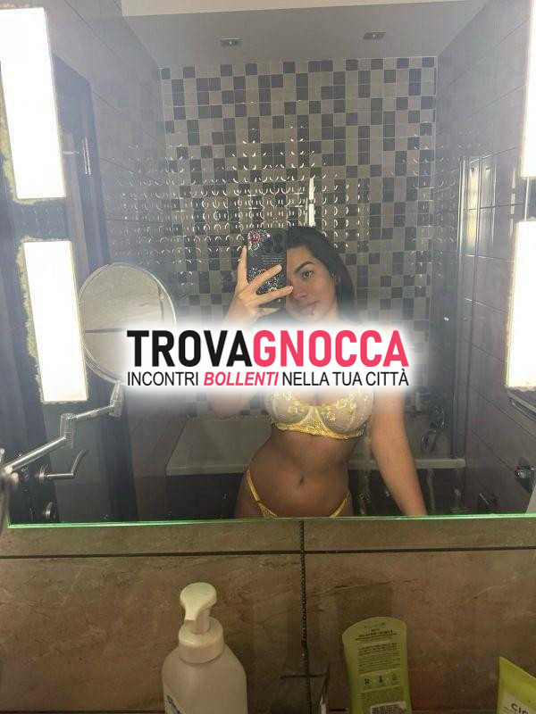 solo te 💋 app arrivata💞 ragazza copertina esperta 💋 ineguagliabile. eccezionale anche massaggi erotici zoccoletta adoro ciucciare 🍭 gola profonda